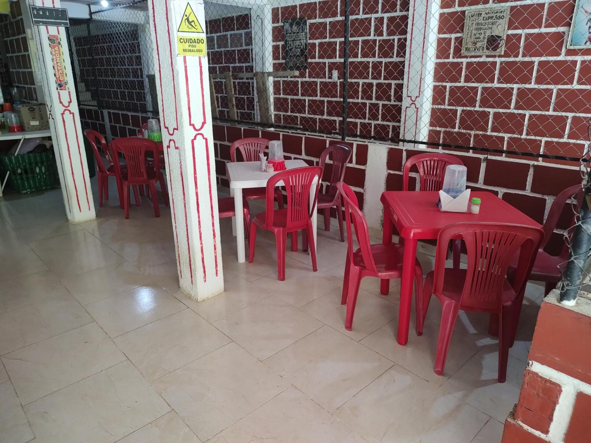 Casa Hospedaje Mayesty Hotel San Cipriano ภายนอก รูปภาพ